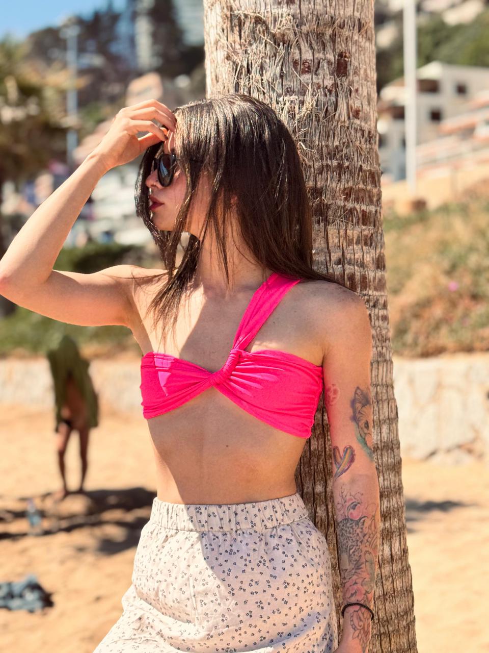 Crop tops asimetricos - Leal Store